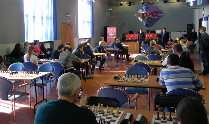 Калининград сыграл в шахматы